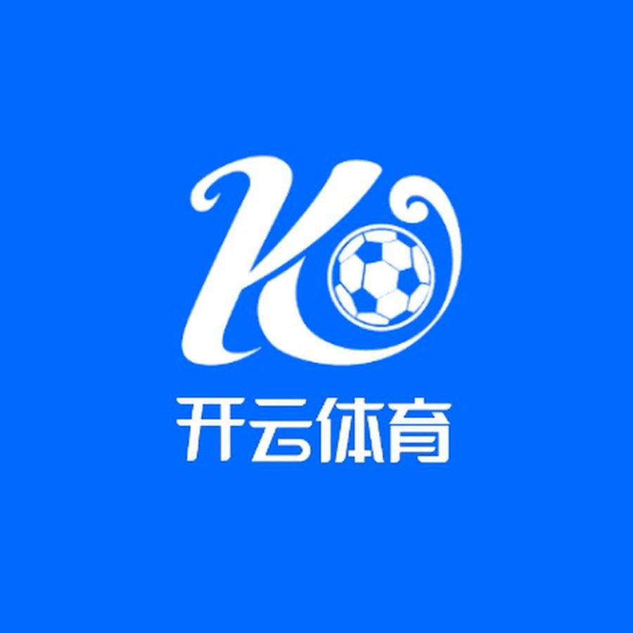 英超赛场上，当镜头切到替补席后防沟通出现明显问题成为赛后争论的起点